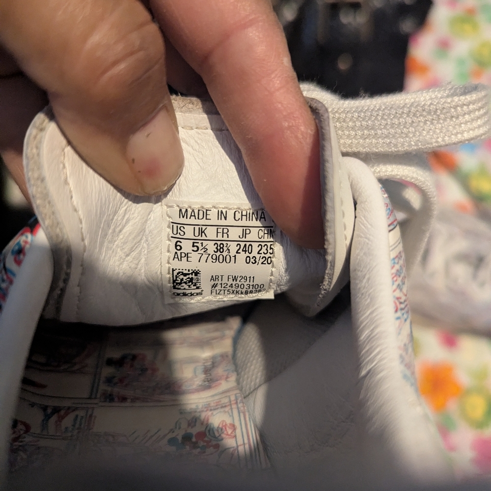 adidas White Multicolor Graphic Low-Top Sneakers - Picture 7 of 7